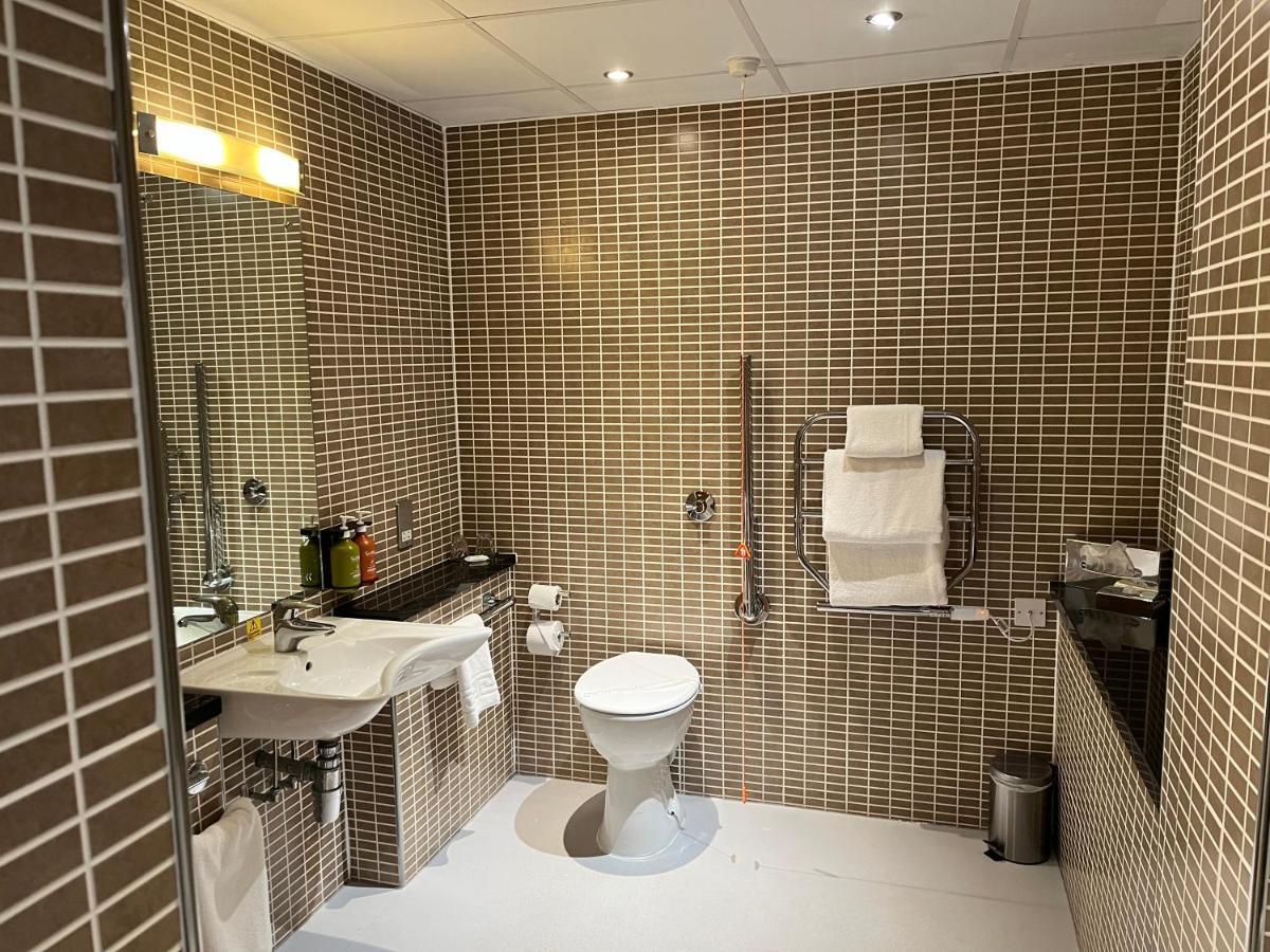 Holiday Inn Dumfries By Ihg מראה חיצוני תמונה
