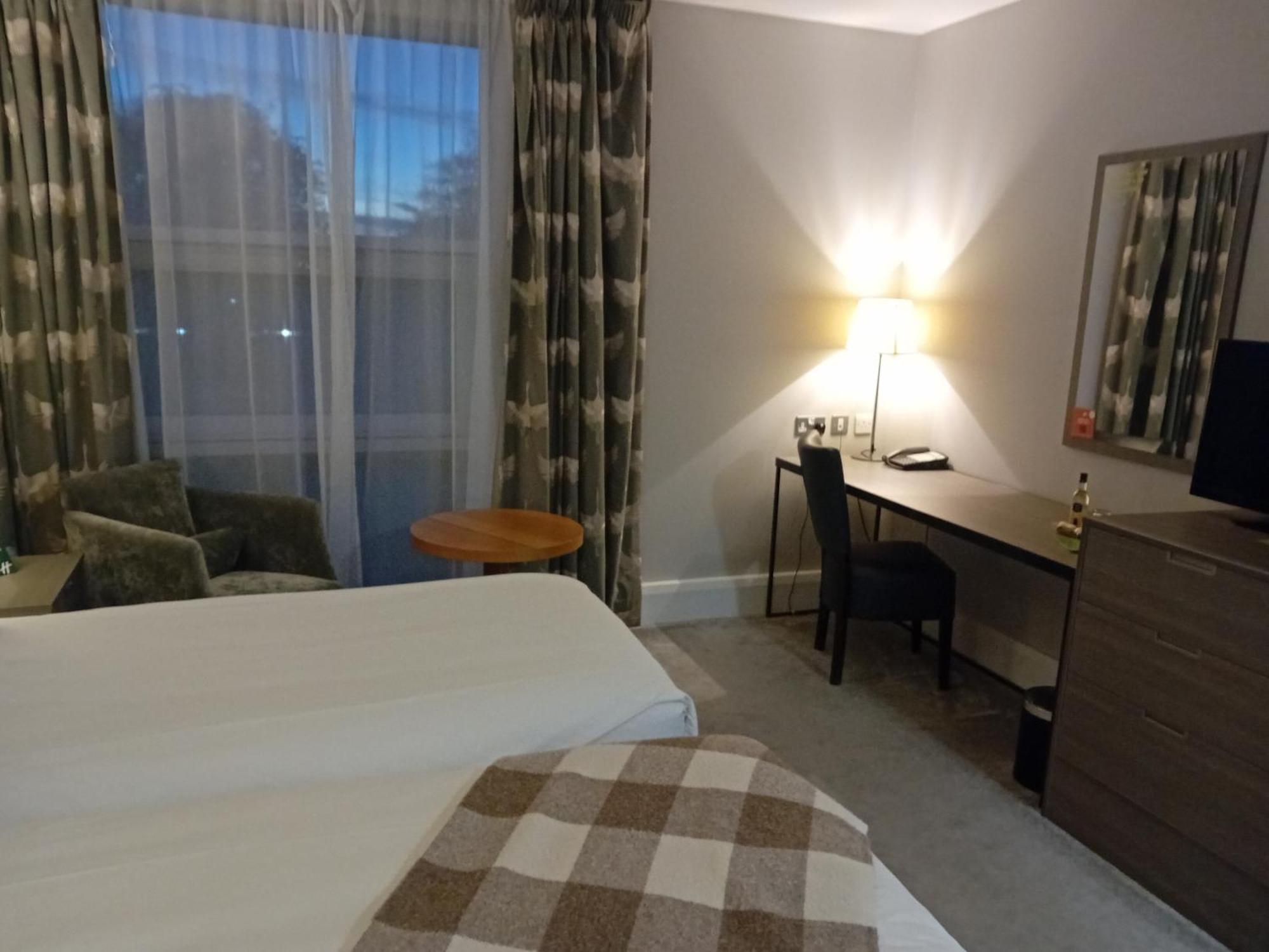 Holiday Inn Dumfries By Ihg מראה חיצוני תמונה