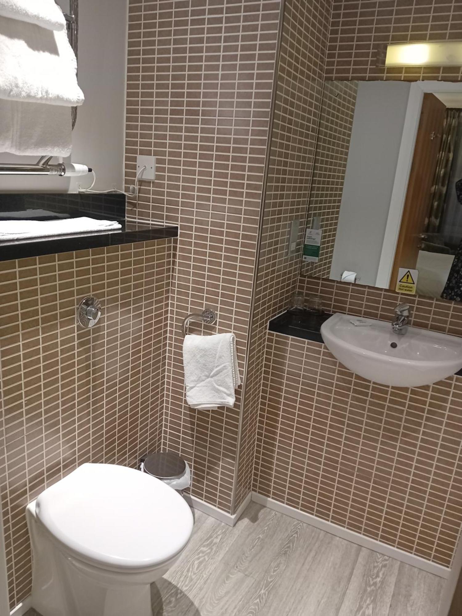 Holiday Inn Dumfries By Ihg מראה חיצוני תמונה