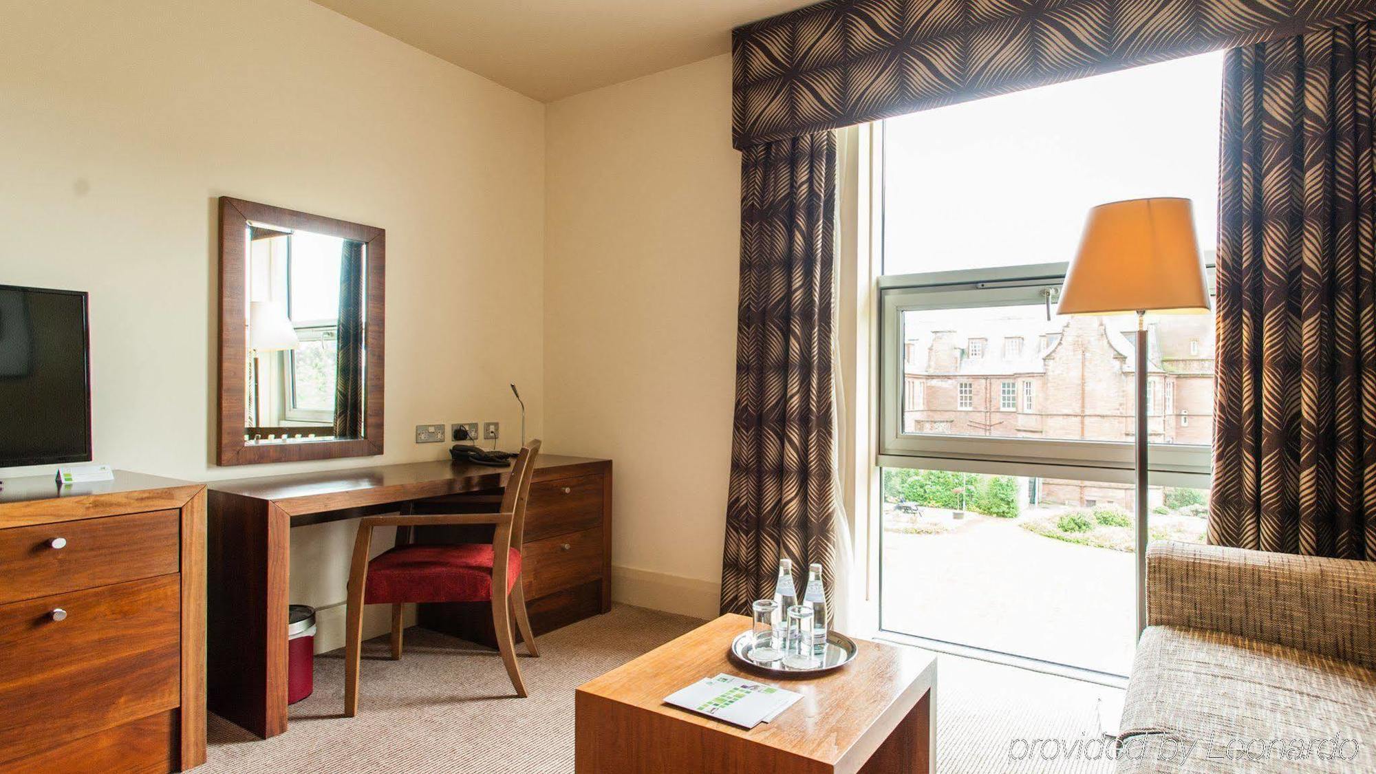 Holiday Inn Dumfries By Ihg מראה חיצוני תמונה